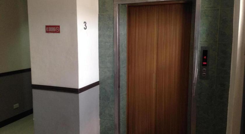 Cherry Midtown Hotel Olongapo Exterior foto