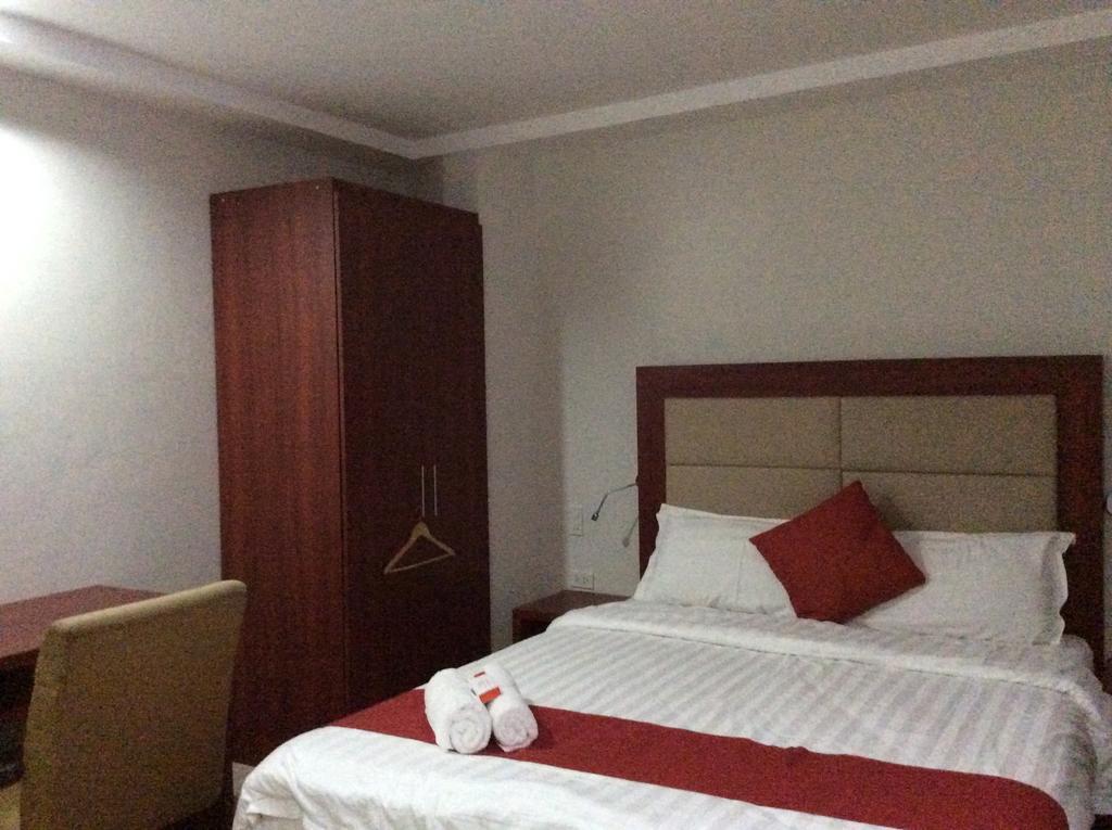 Cherry Midtown Hotel Olongapo Quarto foto