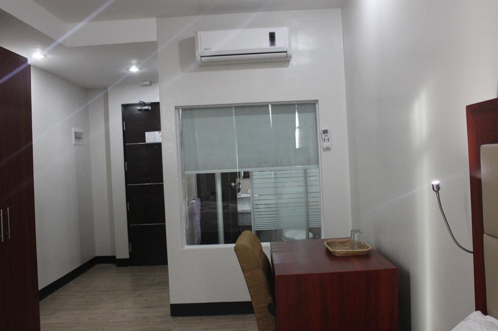 Cherry Midtown Hotel Olongapo Quarto foto