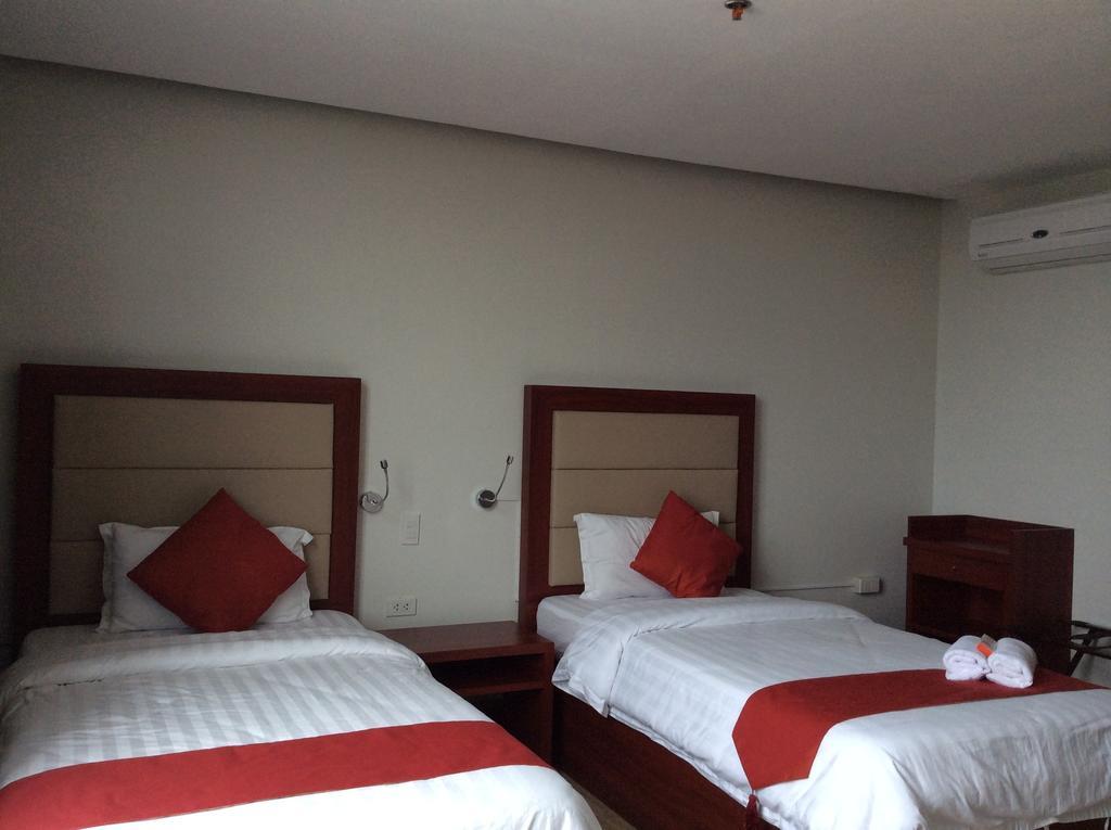 Cherry Midtown Hotel Olongapo Quarto foto